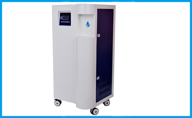 真正的大流量超純水發(fā)生儀系統(tǒng)：采用?全自動微電腦控制系統(tǒng)，多級菜單式操作.系統(tǒng)具有自動判別預(yù)處理柱、反滲透膜、純化柱，超純柱、微濾、超濾、紫外燈管等失效功能。并能聲光報警，以保證機(jī)器處在最佳運(yùn)行狀態(tài)。