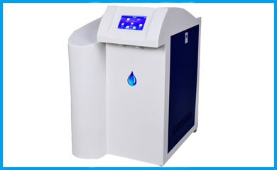 大屏幕彩色觸摸式顯示屏、人性化的操作界面使您能完全監(jiān)控儀器的工作狀態(tài)和實時數(shù)據(jù)。 全自動控制、低壓報警停機(jī)保護(hù)、水箱滿水自動停止產(chǎn)水。全自動微電腦控制系統(tǒng)，多級菜單式操作，控制器采用32位微功耗處理器作為控制核心，具備超高運(yùn)算率、低功耗的特點，集成水處理所需的模擬量傳感器接入、開關(guān)信號輸入、控制輸出以及水質(zhì)電